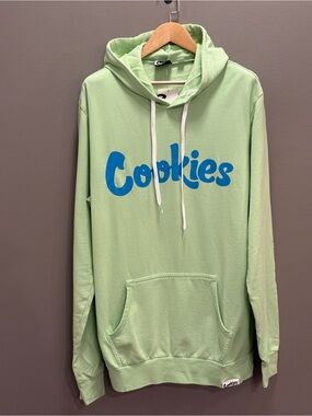 Cookies M - New with tags and packaging